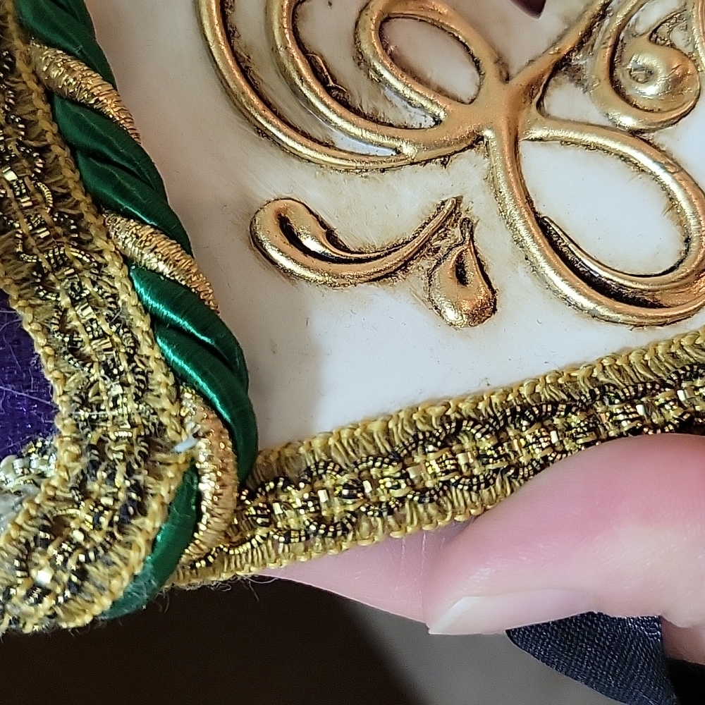 Mask - Picture 10 of 10